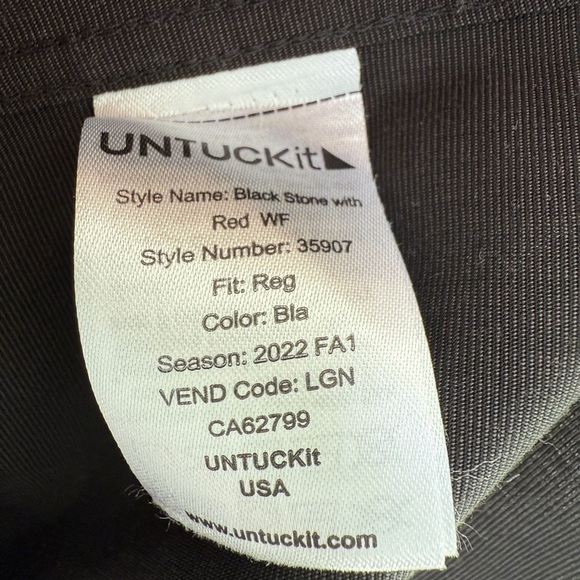 UNTUCKit Black Wrinkle Free Blackstone With Red Casual Button Down Shirt - Picture 4 of 7